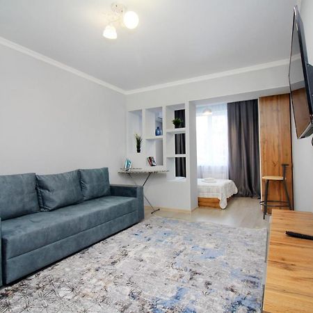 Cozy Studio In The Best Area! 3 Almatý Exterior foto